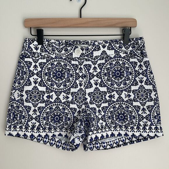 Tyler Boe Medallion Blue White Print Trouser Shorts Cuffed Pockets Size 6 - Picture 4 of 12